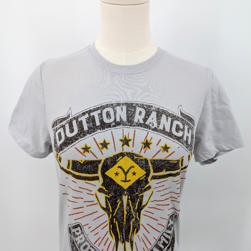 Yellowstone Dutton Ranch Graphic Tee Western Cowboy Core Fitted Top Size XS - Picture 5 of 7
